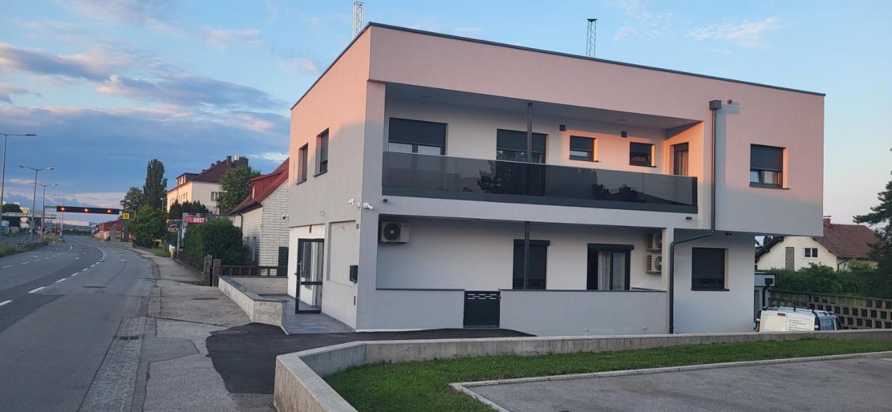 Smart Rooms Wels Exterior photo
